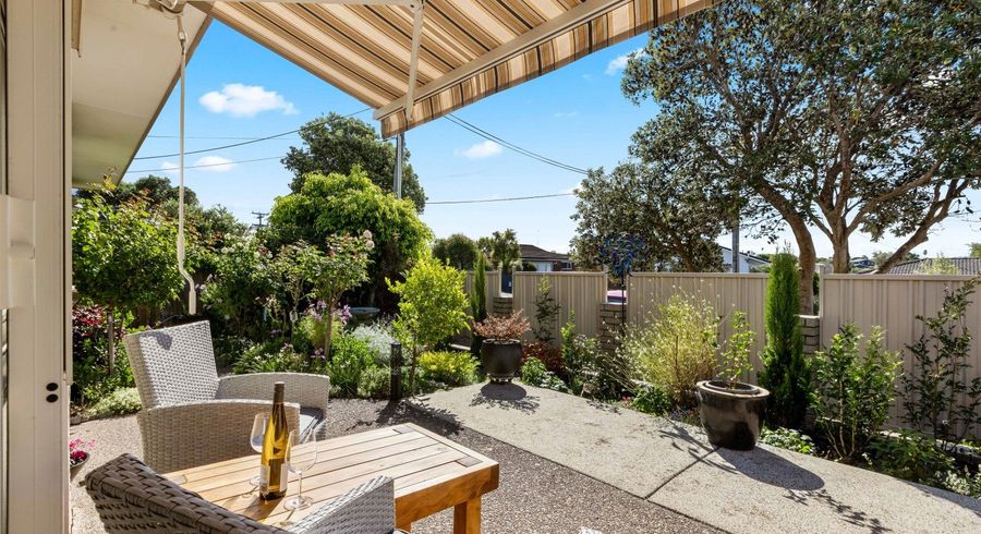  at 1/42 Bay Street, Red Beach, Rodney, Auckland