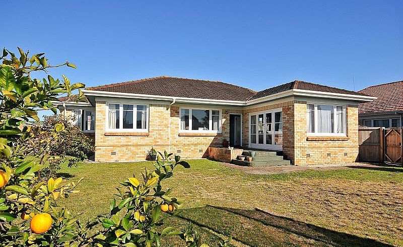  at 37 Hukanui Road, Fairfield, Hamilton