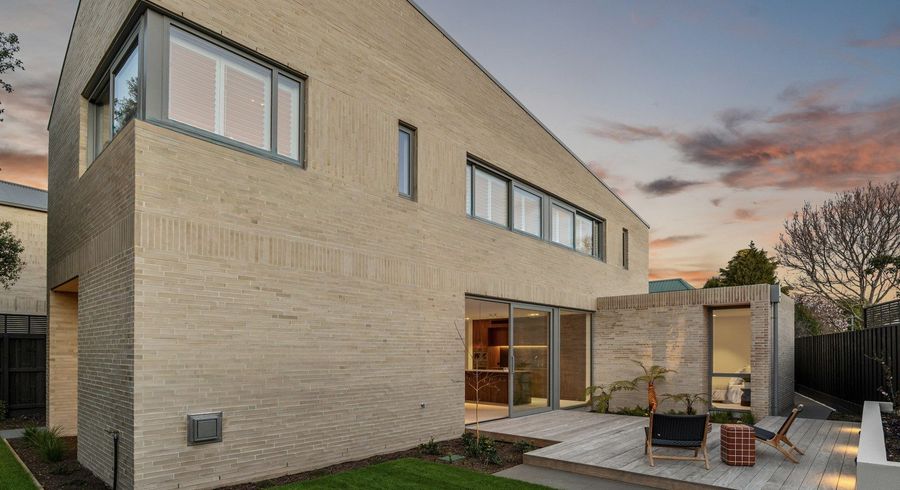  at 2/88B Hinau Street, Fendalton, Christchurch City, Canterbury