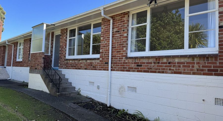  at 2/67a Alberton Ave, Mount Albert, Auckland City, Auckland