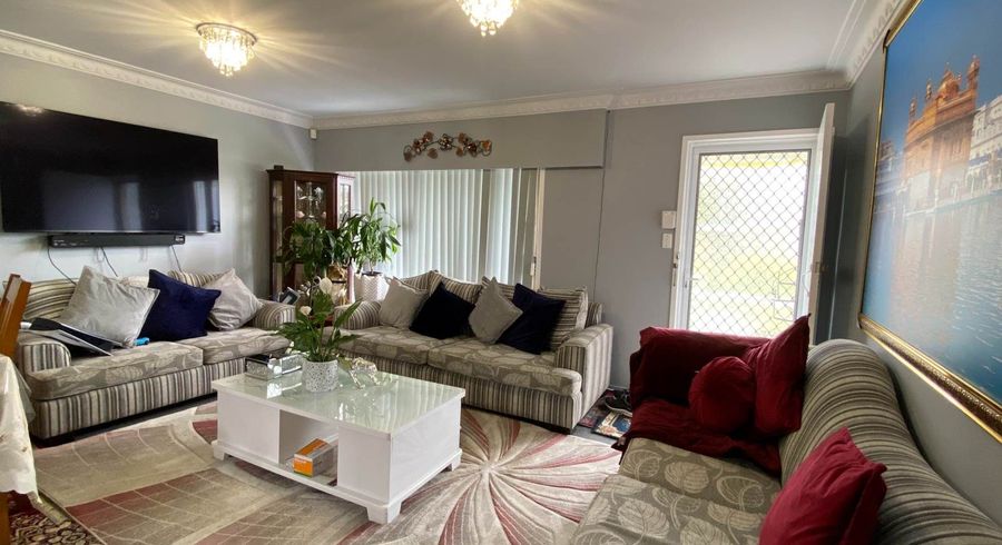  at 2/49 Wallace Road, Papatoetoe, Manukau City, Auckland