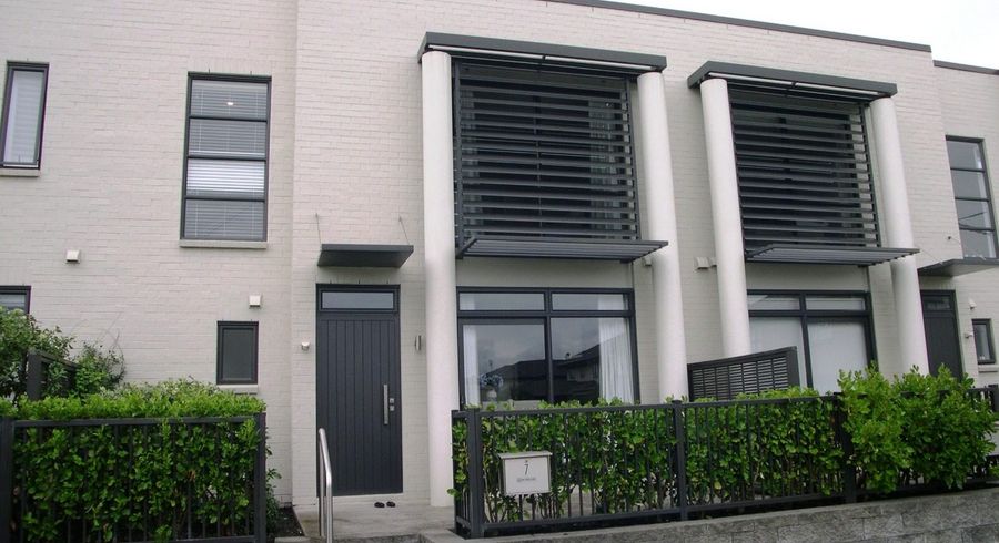  at 7 Samuel Place, Stonefields, Auckland