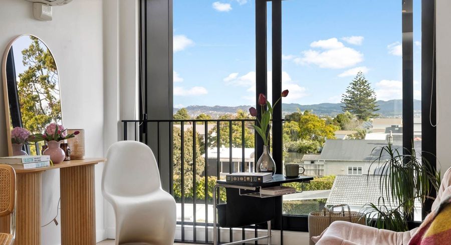  at 401/2 Miller Street, Point Chevalier, Auckland City, Auckland