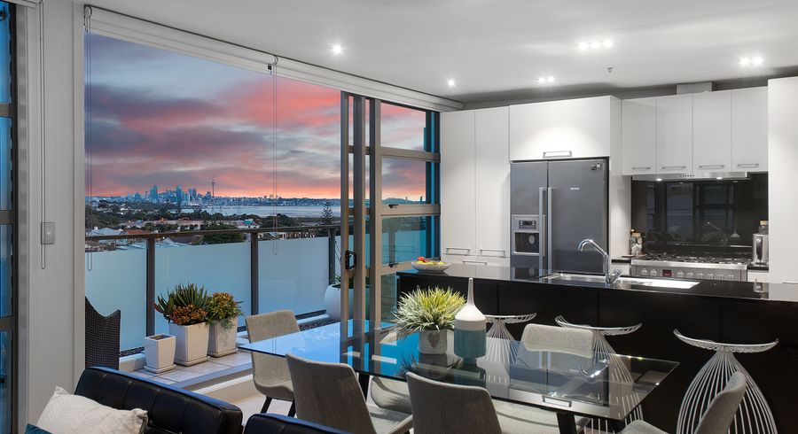  at 502/16 Huron Street, Takapuna, Auckland