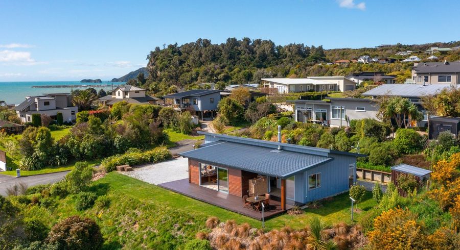  at 19 Sandridge Terrace, Pōhara, Tākaka