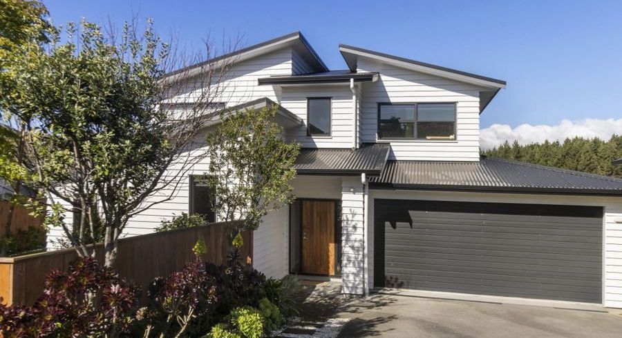  at 61 Te Puia Drive, Aotea, Porirua