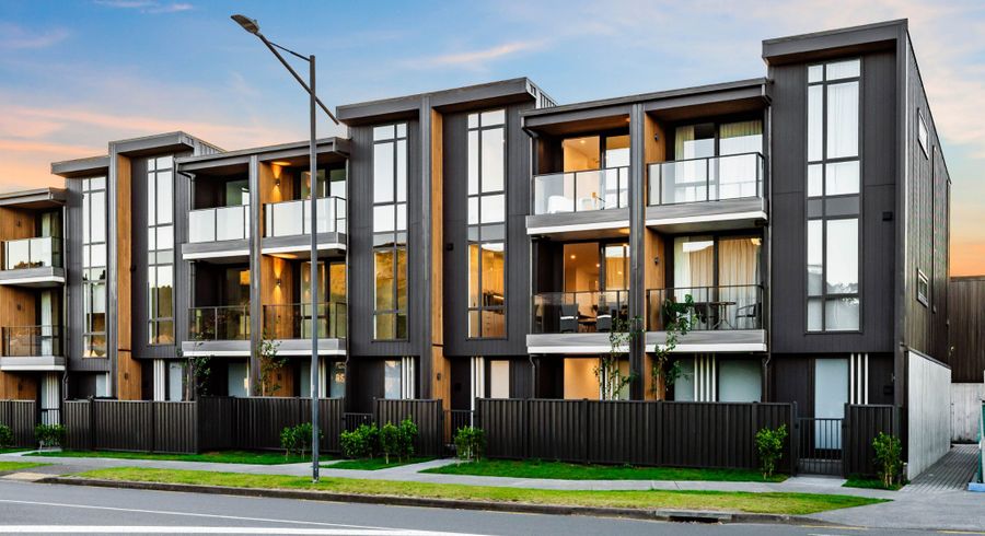  at 27 Amber Court, Stonefields, Auckland City, Auckland