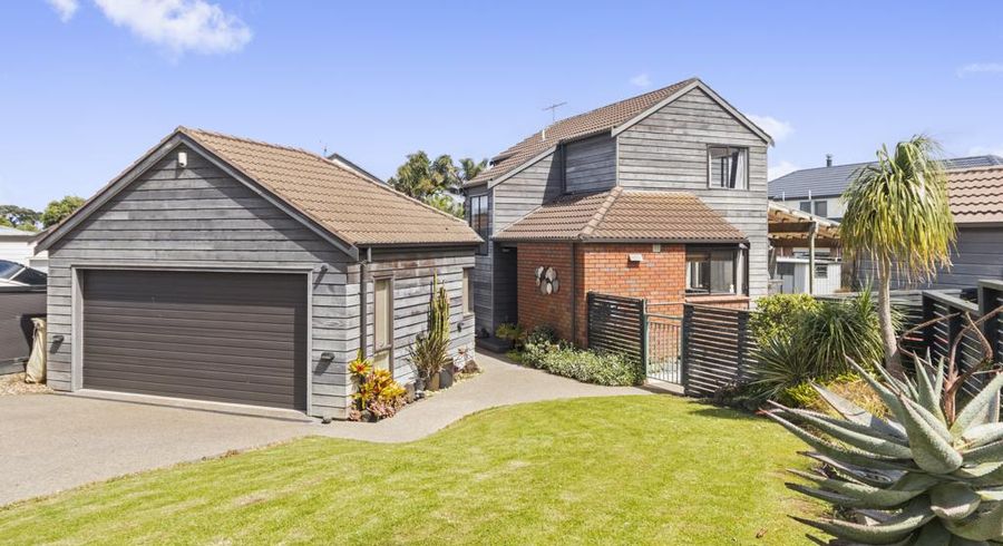 at 2A/1 BASILTON CLose, Bucklands Beach, Auckland