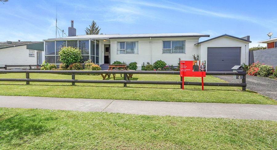  at 4 Totara Drive, Saint Andrews, Hamilton, Waikato