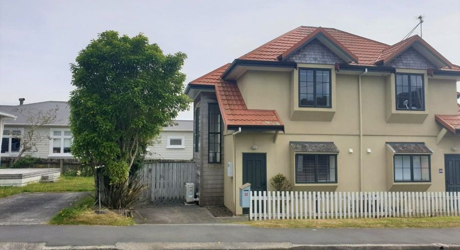  at 32 Firth Terrace, Karori, Wellington, Wellington