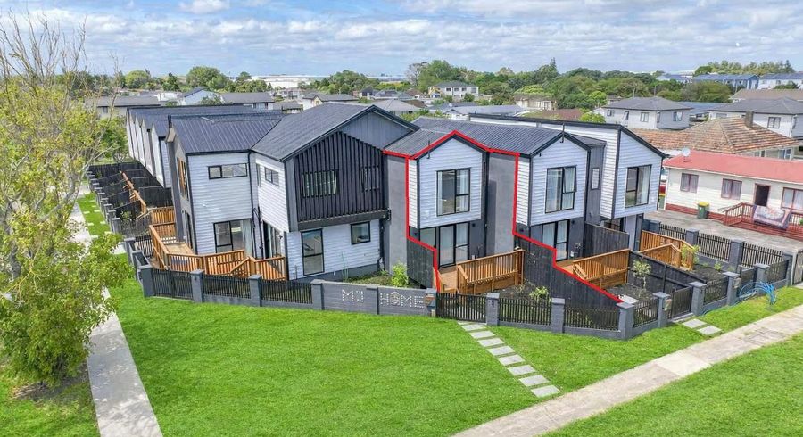  at 7/460 Massey Road, Mangere, Manukau City, Auckland