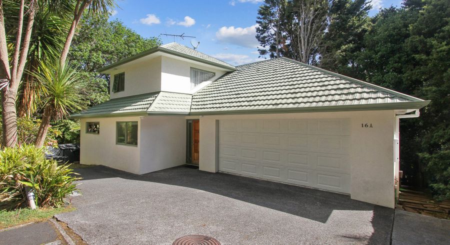  at 16A Kingsclere Place, Goodwood Heights, Auckland