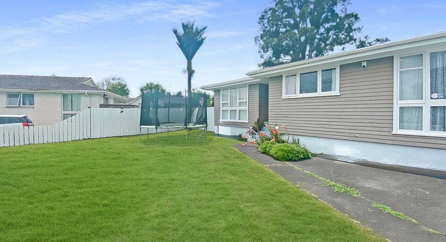  at 66 Chichester Drive, Rosehill, Papakura