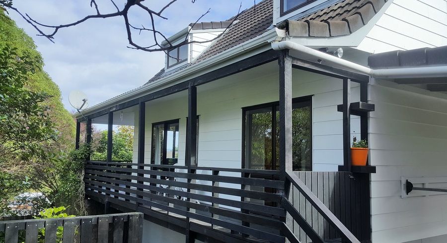  at 2/36 Cyclarama Crescent, Massey, Auckland