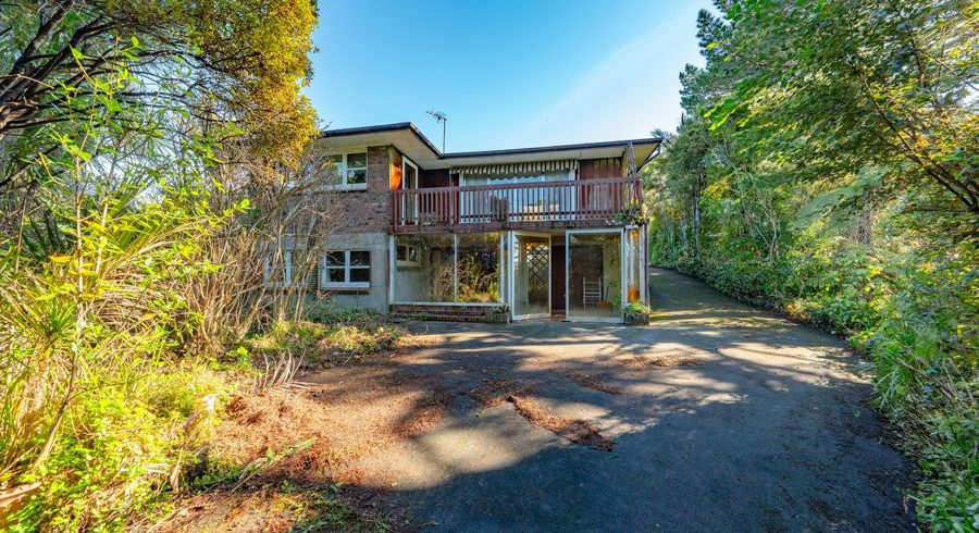  at 1090 Scenic Drive, Swanson, Waitakere City, Auckland
