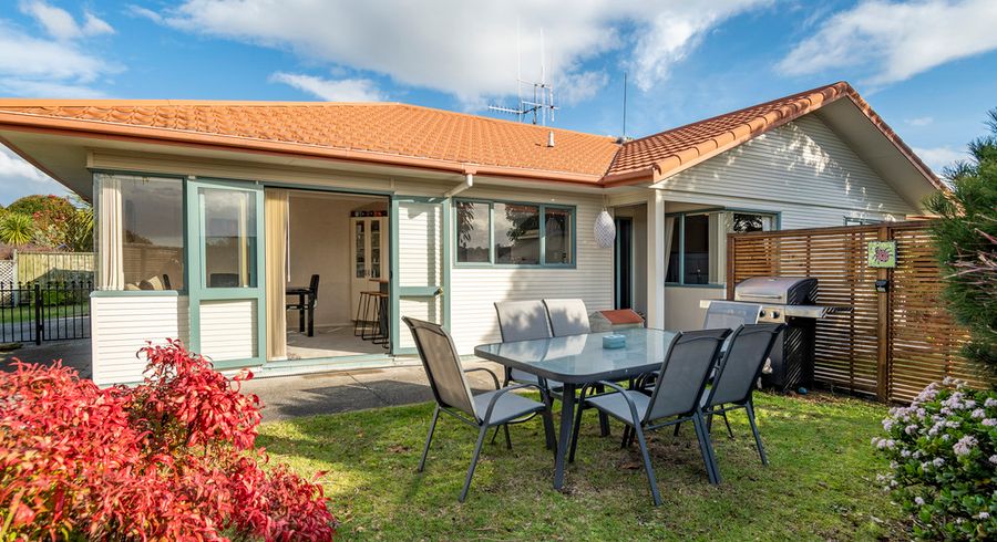  at 10 Meadowviews Drive, Welcome Bay, Tauranga