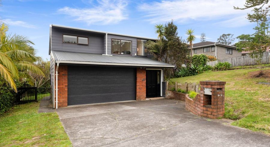  at 5 Dianthus Place, Browns Bay, North Shore City, Auckland