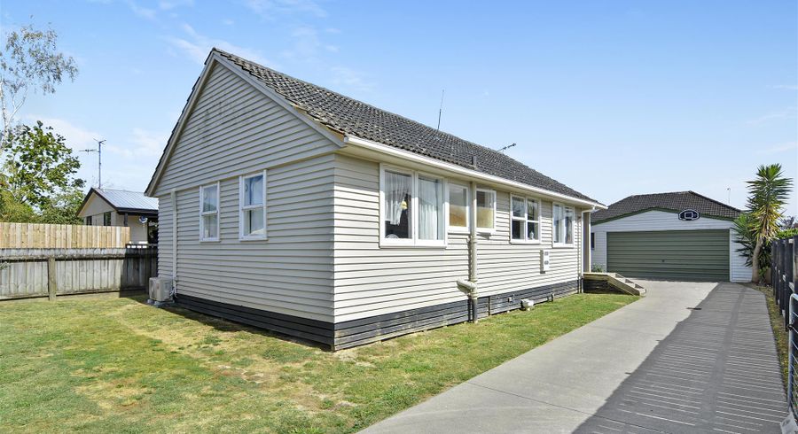  at 9 Hockin Place, Fairfield, Hamilton