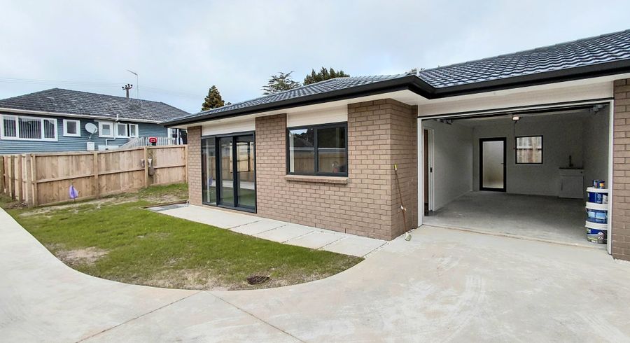 at 383a West Coast road, Glen Eden, Waitakere City, Auckland