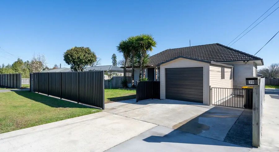  at 39 Burns Street, Cambridge, Waipa, Waikato