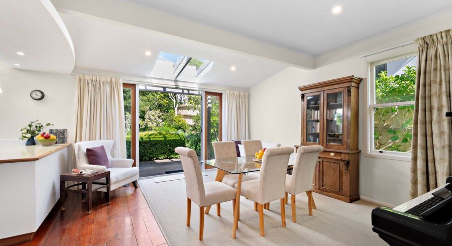  at 35 Rimu Road, Kelburn, Wellington