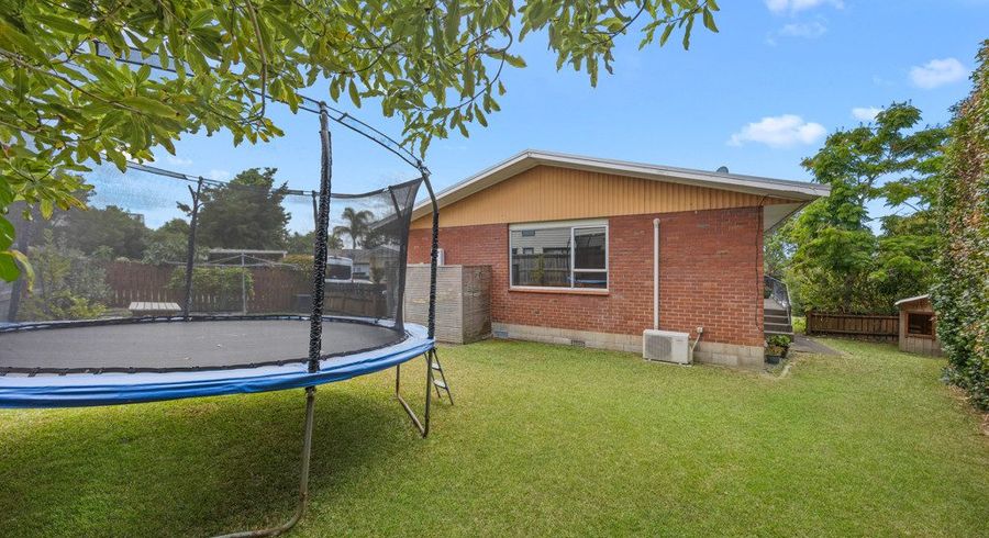  at 2/4 Illana Place, Ranui, Waitakere City, Auckland