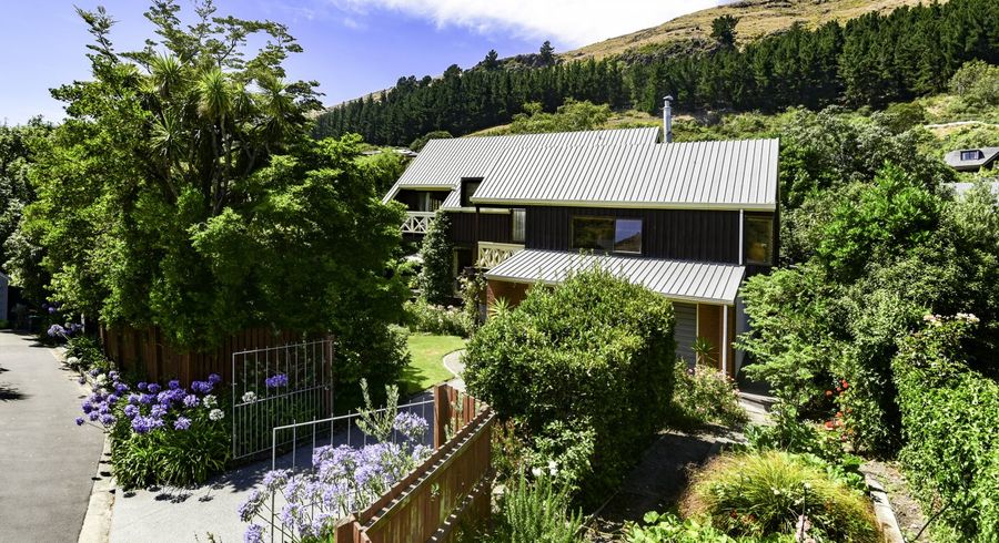  at 18 Cascade Place, Sumner, Christchurch