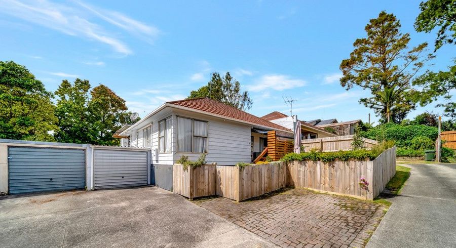  at 3/19 Oates Road, Glen Eden, Auckland