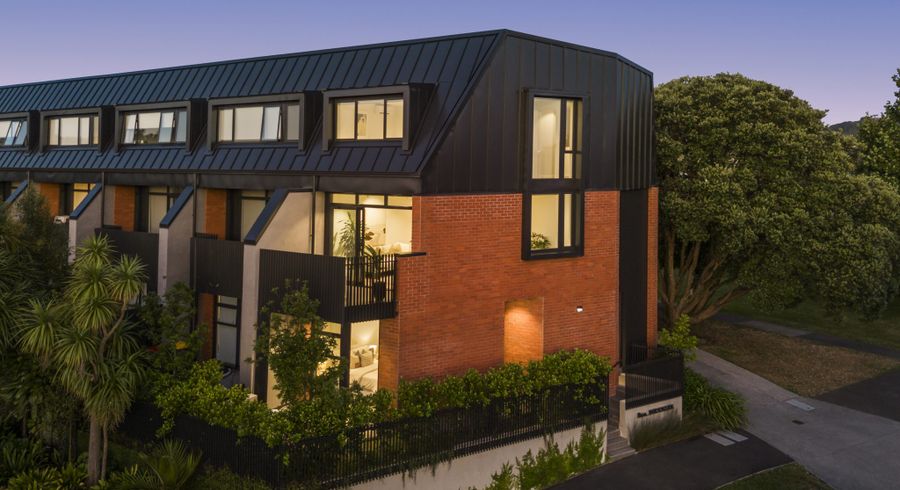  at 1/52 Sainsbury Road, Mount Albert, Auckland