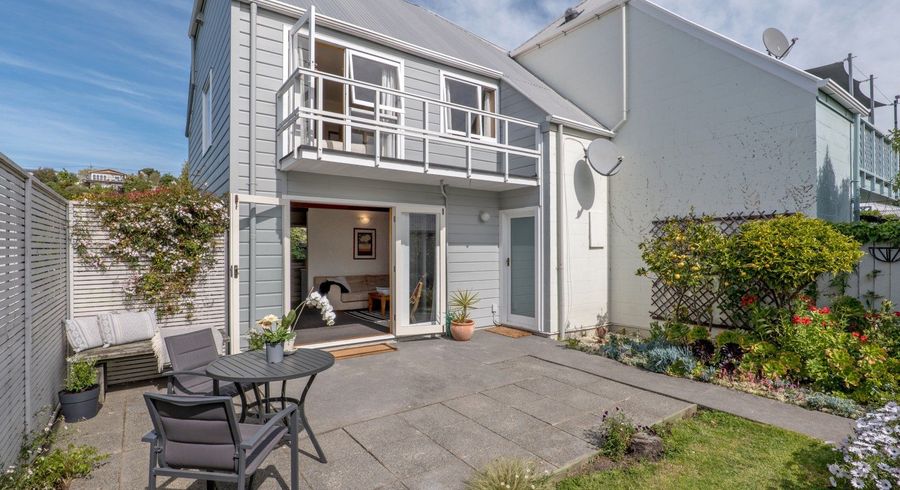  at 2/41 Taupata Street, Redcliffs, Christchurch