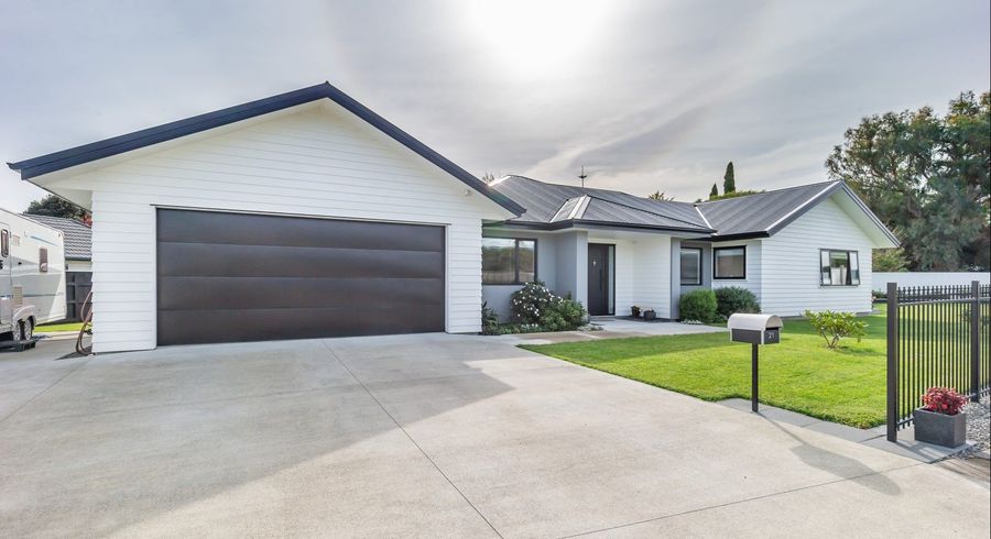  at 21 Weld Street, Levin, Levin