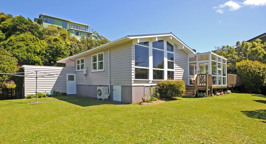  at 4 Selkirk Way, Karori, Wellington
