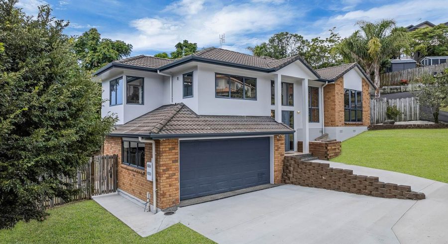  at 8 Sherwood Grove, Browns Bay, North Shore City, Auckland