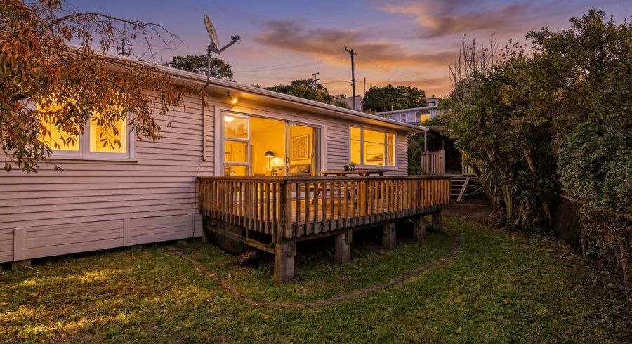  at 129 Ruskin Road, Newlands, Wellington, Wellington