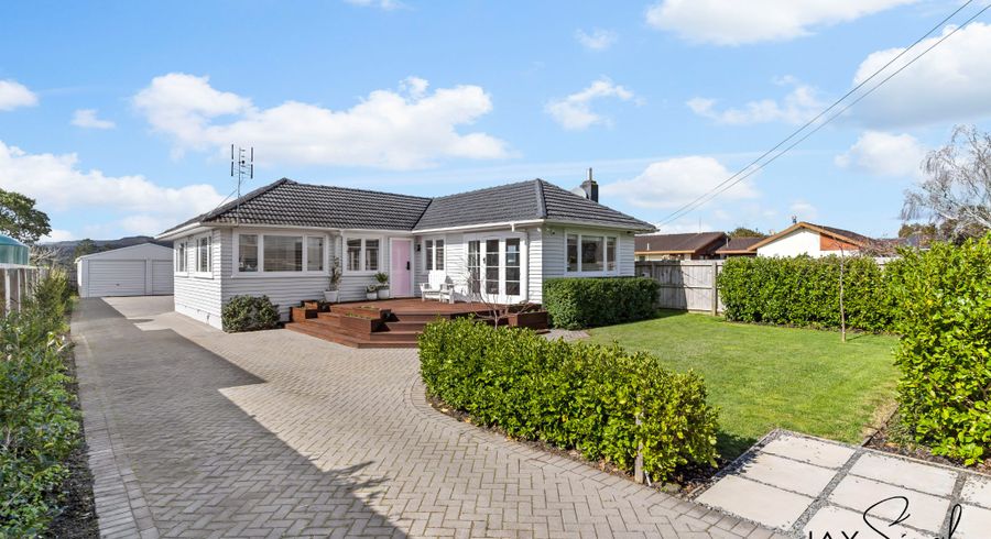  at 32 Papakura Clevedon Road, Clevedon, Manukau City, Auckland