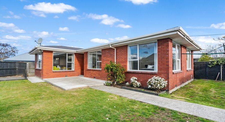  at 1/12 Carlsen Street, Burwood, Christchurch City, Canterbury