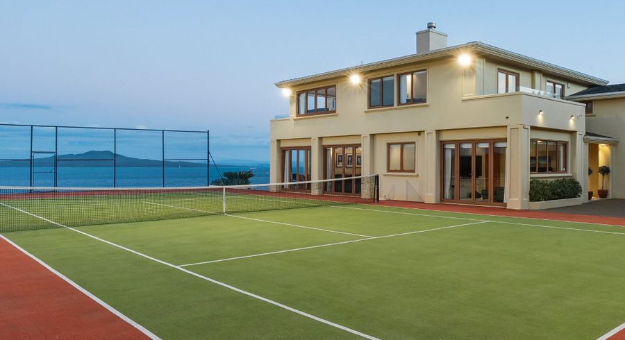  at 207 Beach Road, Campbells Bay, North Shore City, Auckland