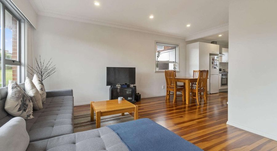  at 4/0 Blockhouse Bay Road, Avondale, Auckland
