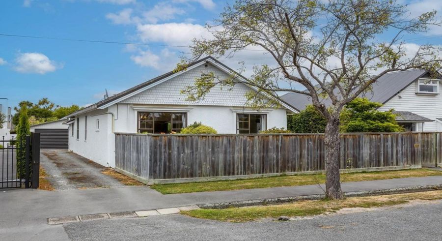  at 113 St Andrews Square, Strowan, Christchurch City, Canterbury