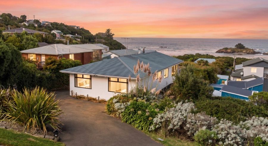  at 13 Seaview Road, Brighton, Dunedin