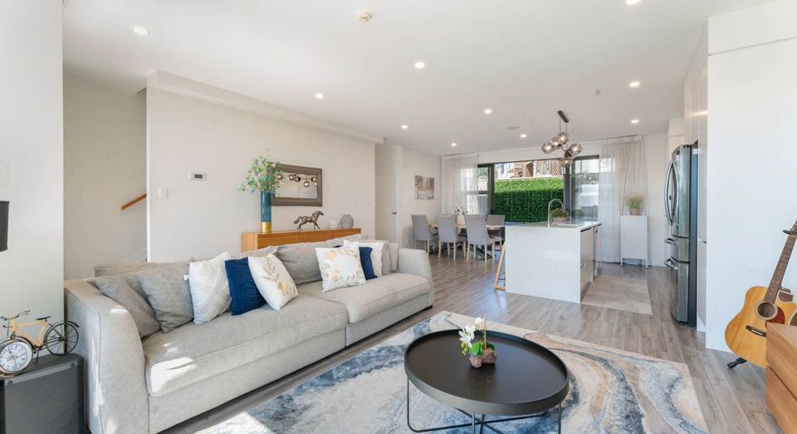  at 74D Langana Avenue, Browns Bay, North Shore City, Auckland