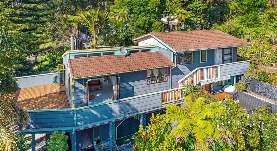  at 221 Woodlands Park Road, Titirangi, Waitakere City, Auckland