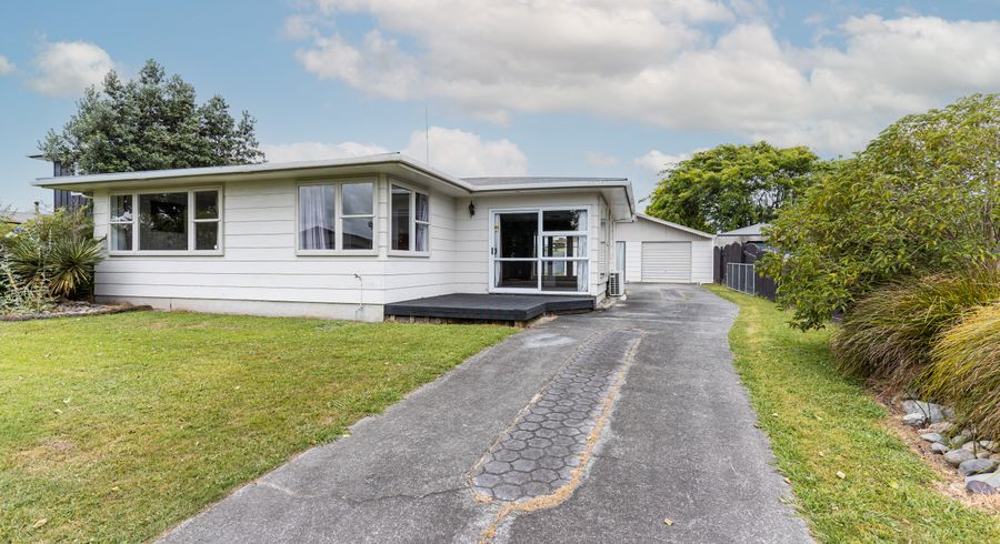  at 18 Motuoapa Place, Kelvin Grove, Palmerston North