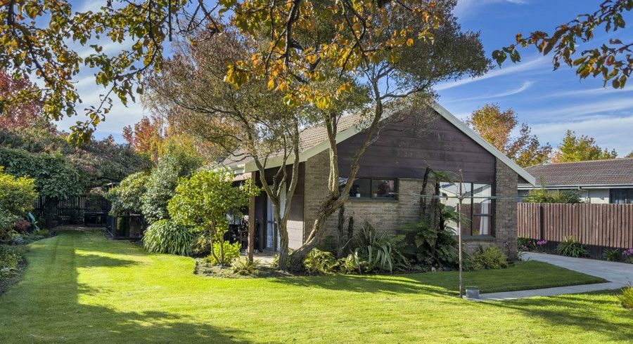  at 76 Solomon Avenue, Redwood, Christchurch City, Canterbury