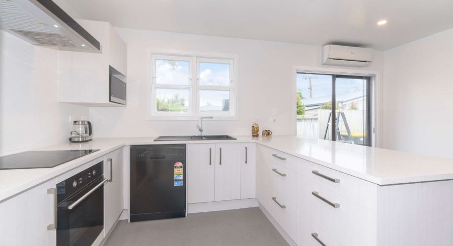  at 11 Ingleby Place, Kelston, Auckland