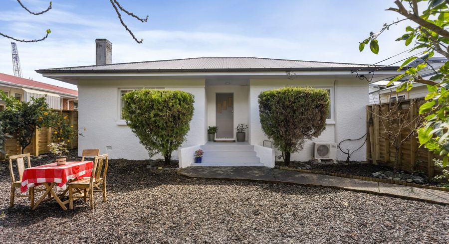  at 12 Sutherland Road, Point Chevalier, Auckland
