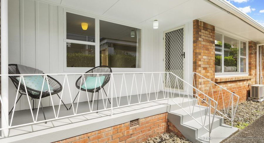  at 2/12 Robert Street, Ellerslie, Auckland