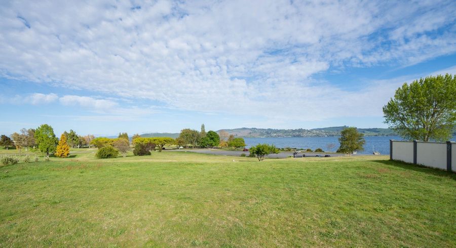  at 30 Kuiwai Drive, Rainbow Point, Taupo, Waikato