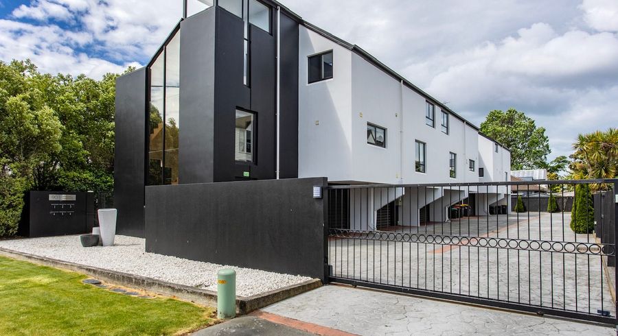  at 1/90 Springfield Rd, Merivale, Christchurch City, Canterbury