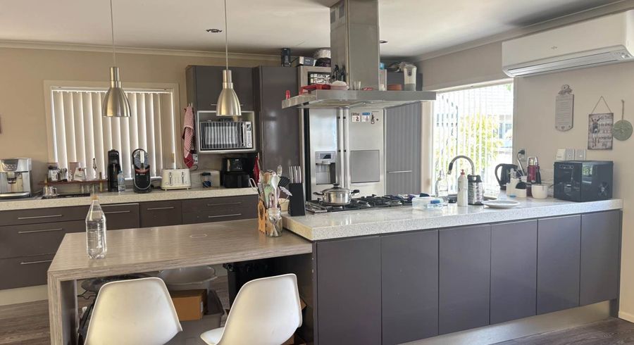  at 12 Morrow Avenue, Bucklands Beach, Manukau City, Auckland